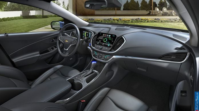 2016 Chevrolet Volt - фотография 11 из 21