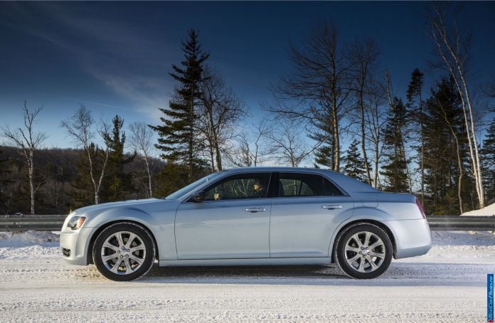 2013 Chrysler 300 Glacier - фотография 27 из 27