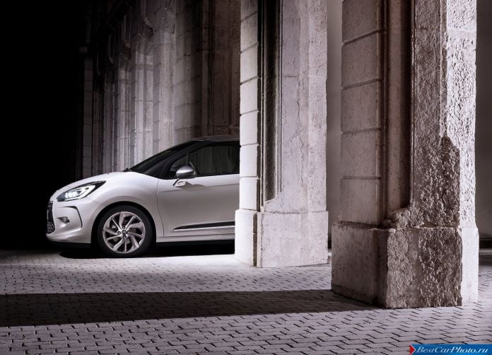 2015 Citroen DS 3 - фотография 12 из 32