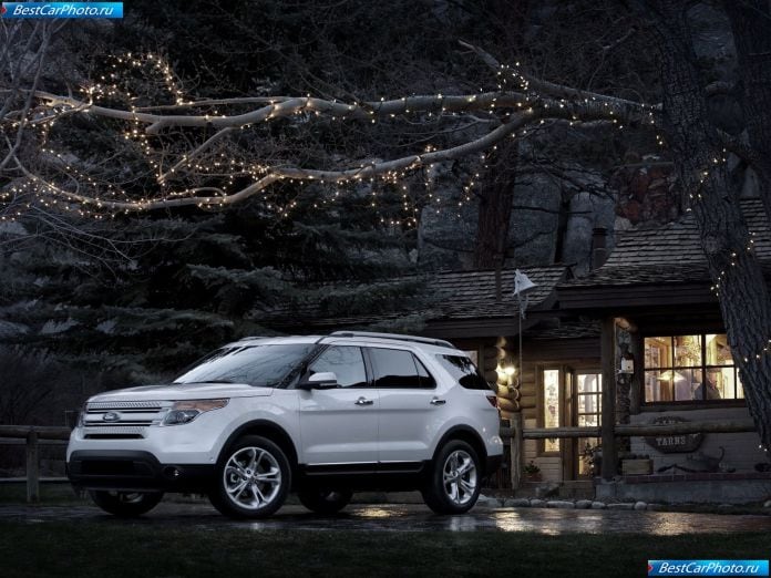 2011 Ford Explorer - фотография 12 из 80