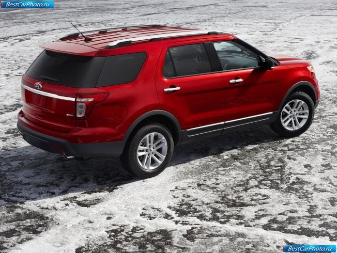 2011 Ford Explorer - фотография 19 из 80