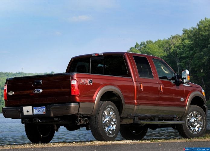 2015 Ford Super Duty - фотография 38 из 51