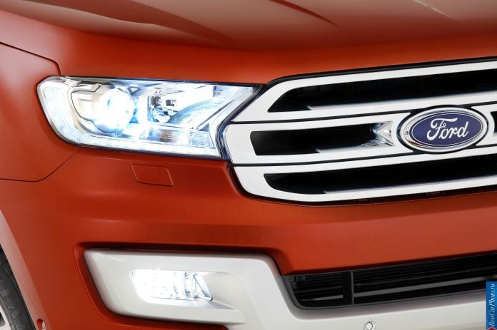 2015 Ford Everest - фотография 13 из 46