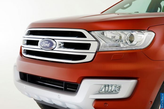 2015 Ford Everest - фотография 16 из 46