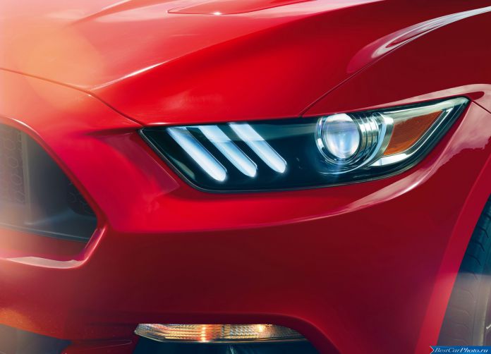 2015 Ford Mustang GT - фотография 43 из 66