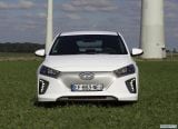 hyundai_2017_ioniq_047.jpg