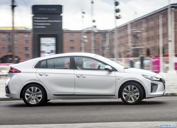 2017 Hyundai Ioniq UK-version - фотография 56 из 205