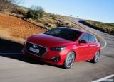 hyundai_2018_i30_fastback_009.jpg