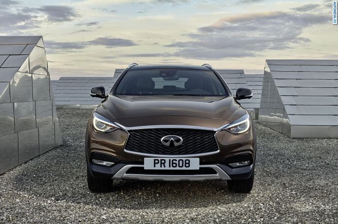 2016 Infiniti QX30 - фотография 13 из 30