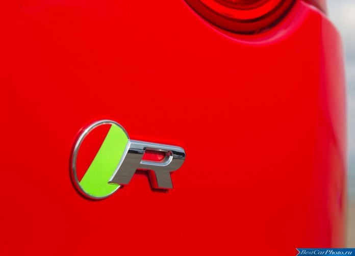 2015 Jaguar F-Type R Coupe - фотография 199 из 206