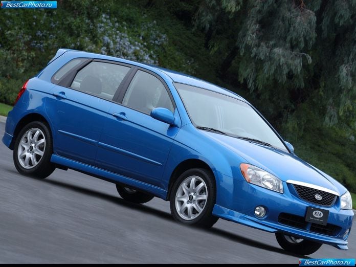 2006 Kia Spectra5 - фотография 16 из 42