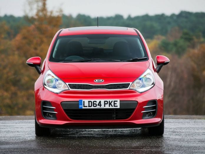 2015 Kia Rio Hatchback - фотография 17 из 47