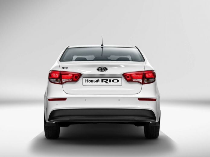 2015 Kia Rio Hatchback - фотография 40 из 47