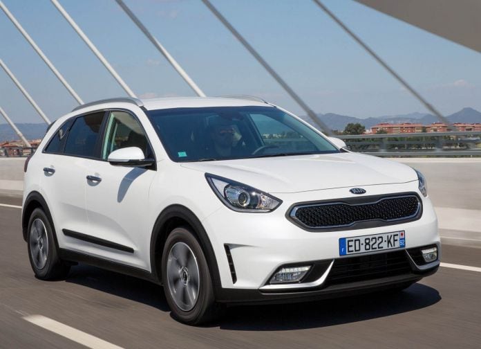 2017 Kia Niro EU-version - фотография 32 из 170