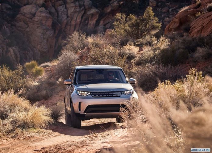 2017 Land Rover Discovery SD4 - фотография 70 из 164