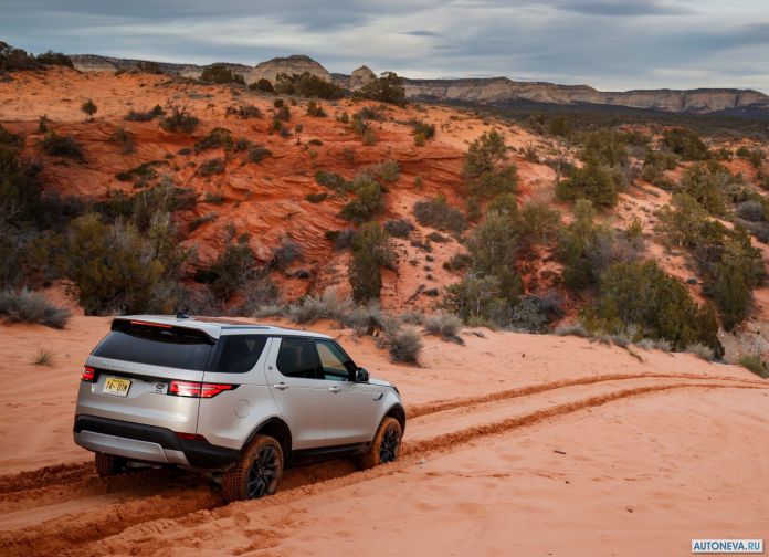 2017 Land Rover Discovery SD4 - фотография 85 из 164