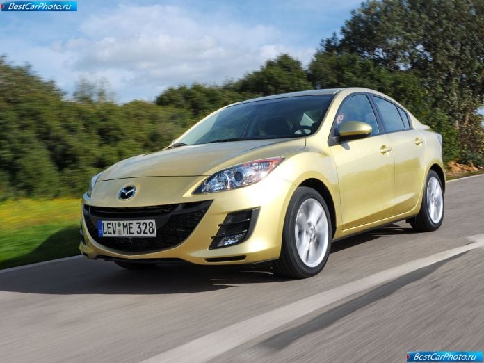 2010 Mazda 3 Sedan - фотография 18 из 101