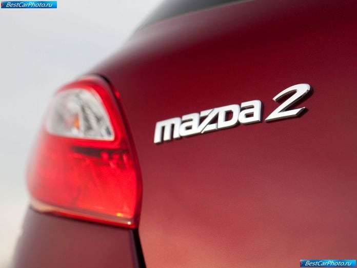 2011 Mazda 2 - фотография 118 из 142