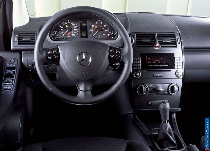 2005 Mercedes-Benz A170 Classic 5door - фотография 16 из 19