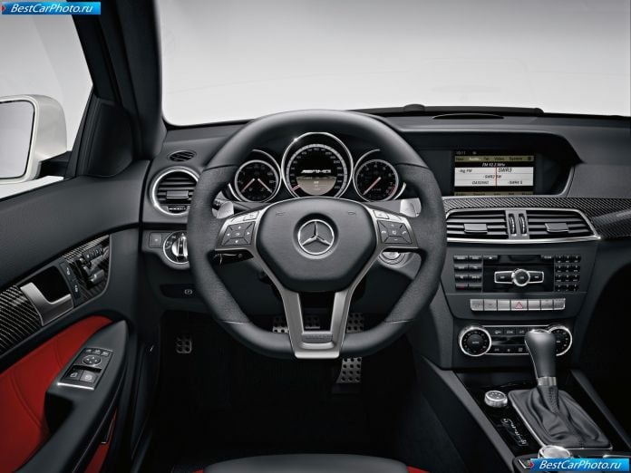 2012 Mercedes-Benz C63 Amg Coupe - фотография 44 из 58