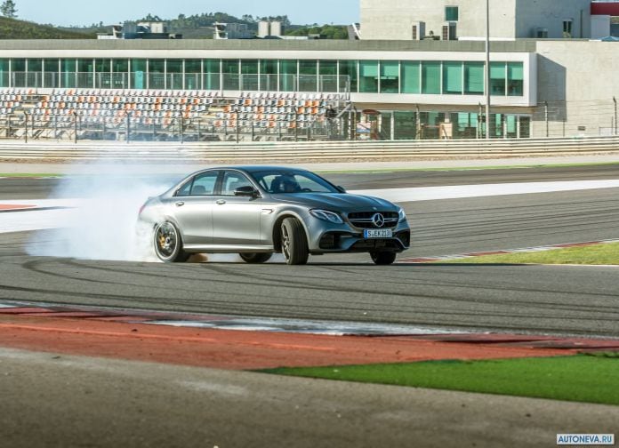 2017 Mercedes-Benz E63 AMG - фотография 49 из 230