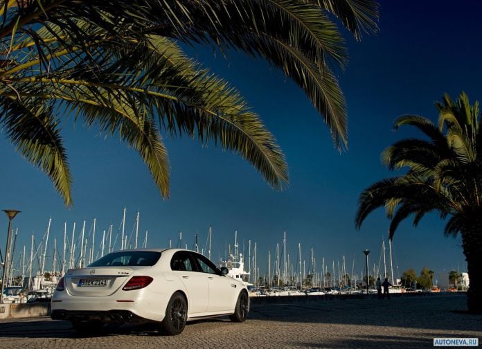 2017 Mercedes-Benz E63 AMG - фотография 113 из 230