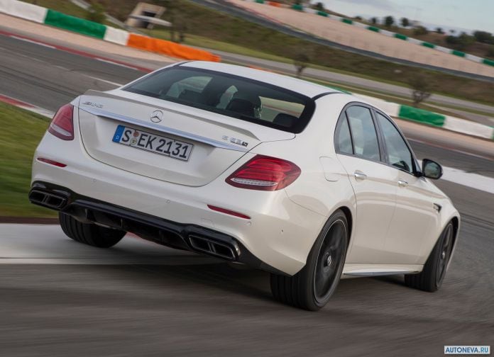 2017 Mercedes-Benz E63 AMG - фотография 123 из 230