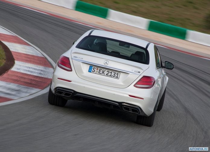 2017 Mercedes-Benz E63 AMG - фотография 142 из 230