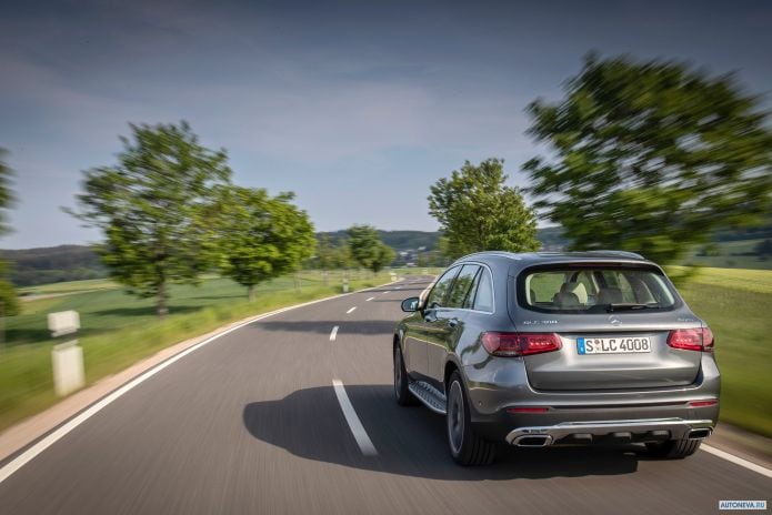 2020 Mercedes-Benz GLC-class 300 4MATIC - фотография 34 из 40