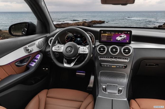 2020 Mercedes-Benz GLC-class 300 4MATIC - фотография 35 из 40