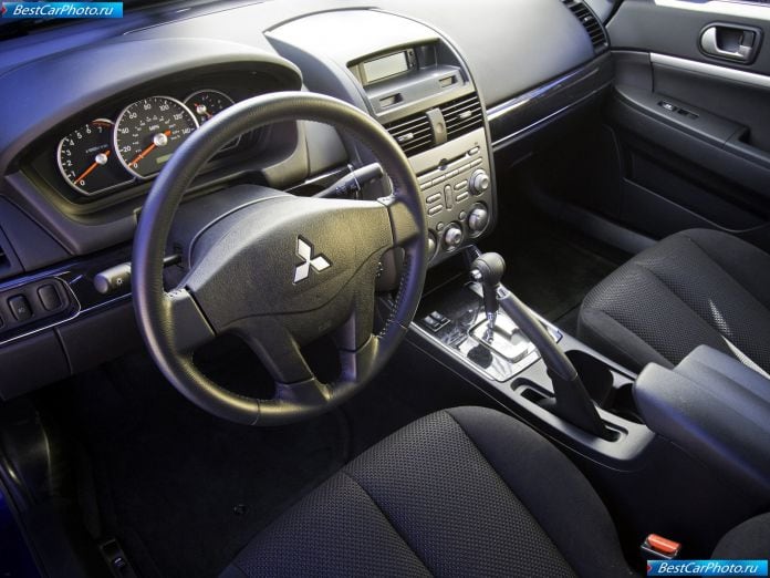 2009 Mitsubishi Galant - фотография 14 из 23