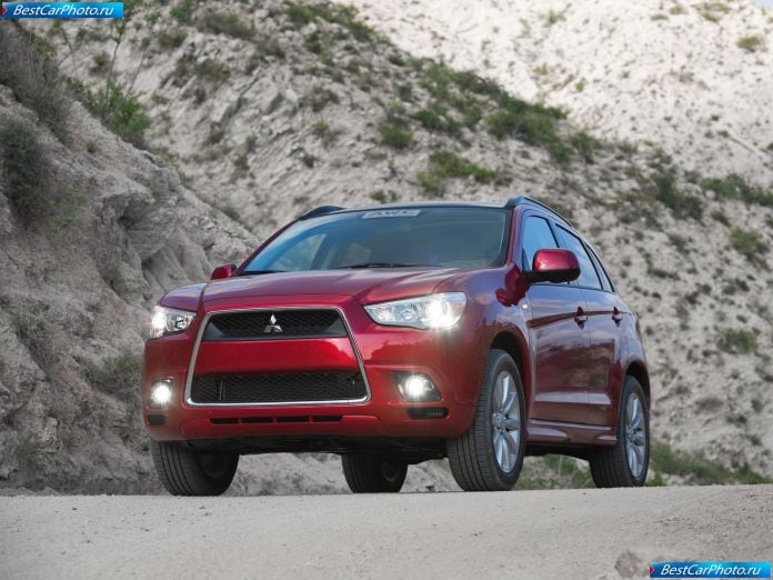 2011 Mitsubishi Outlander Sport - фотография 3 из 92