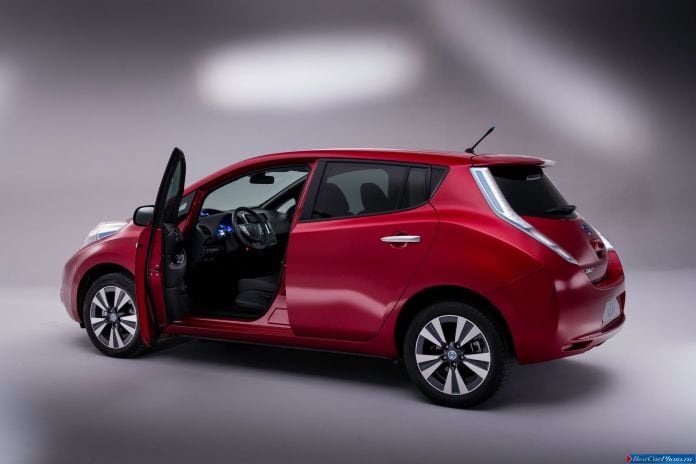 2013 Nissan Leaf EU-version - фотография 17 из 36