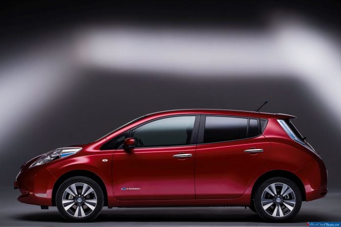 2013 Nissan Leaf EU-version - фотография 18 из 36