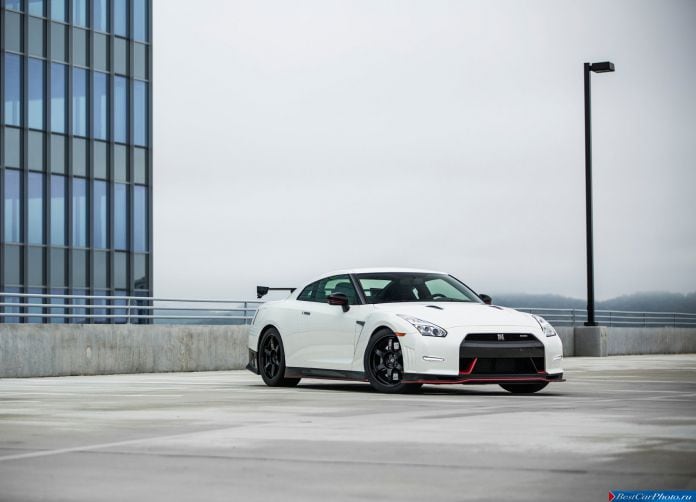 2015 Nissan GT-R Nismo - фотография 15 из 92