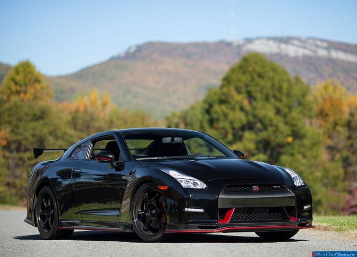 2015 Nissan GT-R Nismo - фотография 16 из 92