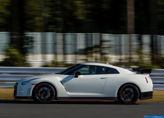 2015 Nissan GT-R Nismo - фотография 18 из 92