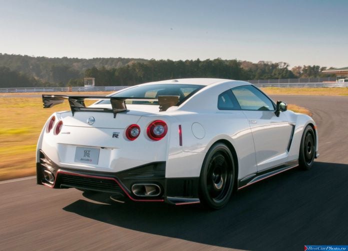 2015 Nissan GT-R Nismo - фотография 23 из 92