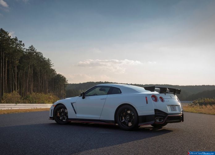 2015 Nissan GT-R Nismo - фотография 25 из 92