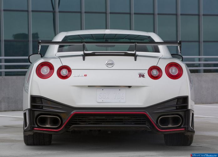 2015 Nissan GT-R Nismo - фотография 31 из 92