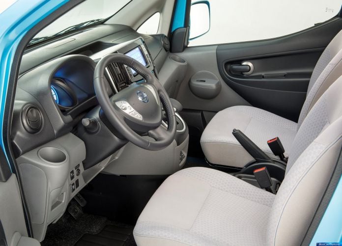 2015 Nissan e-NV200 - фотография 40 из 56