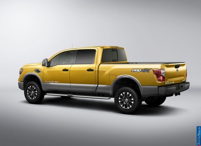 2016 Nissan Titan XD - фотография 22 из 47