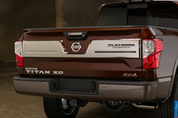 2016 Nissan Titan XD - фотография 26 из 47