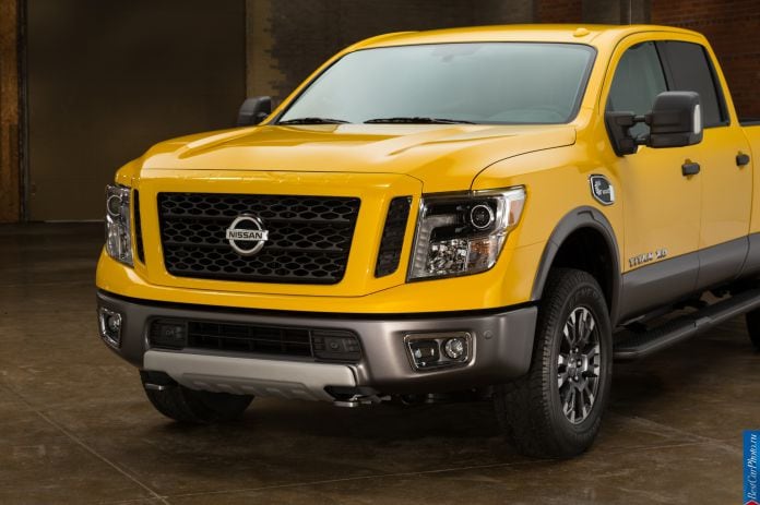 2016 Nissan Titan XD - фотография 27 из 47