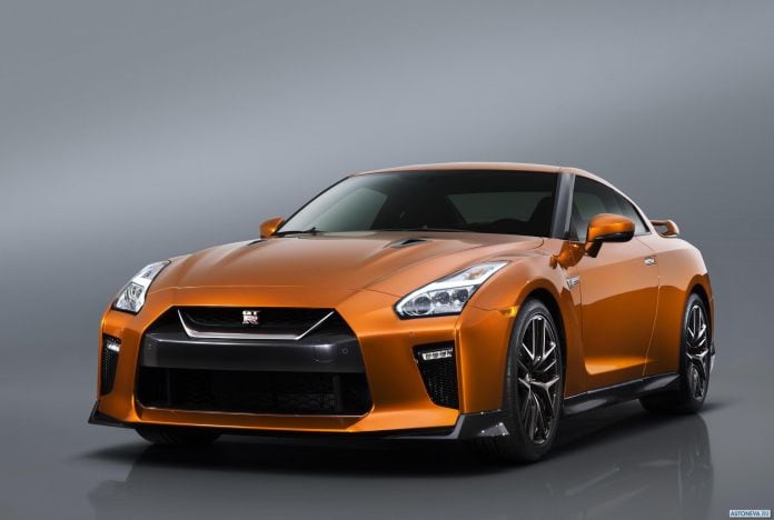 2017 Nissan GT-R - фотография 20 из 43