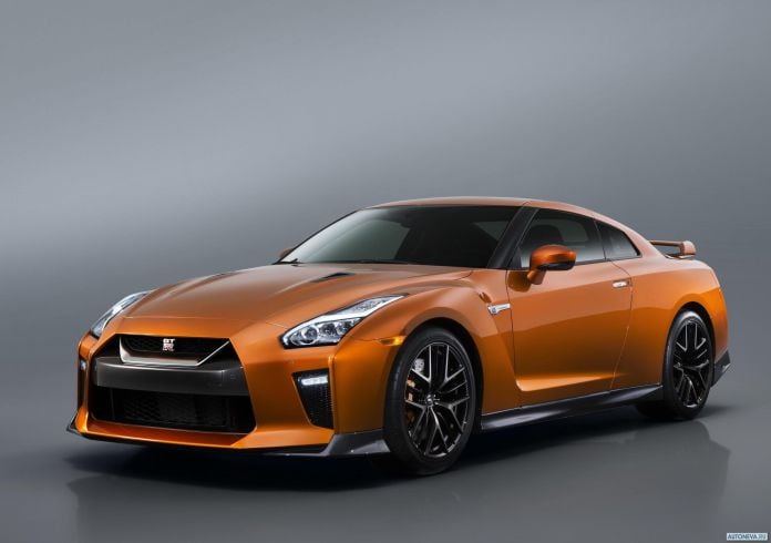 2017 Nissan GT-R - фотография 23 из 43