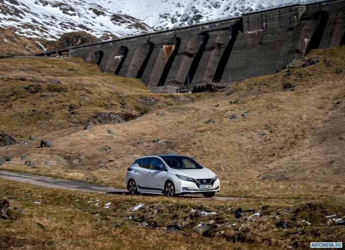 2018 Nissan Leaf UK-version - фотография 41 из 112