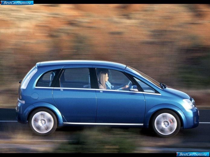 2002 Opel Concept M - фотография 16 из 32
