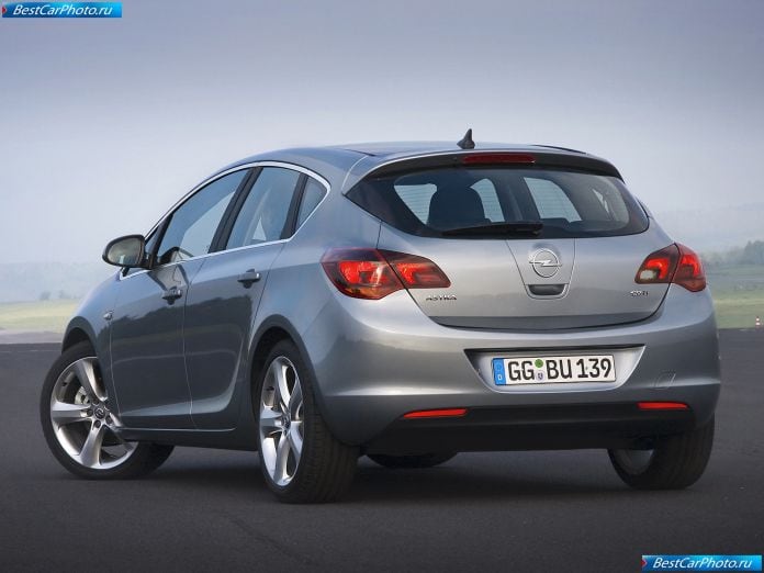2010 Opel Astra - фотография 54 из 122