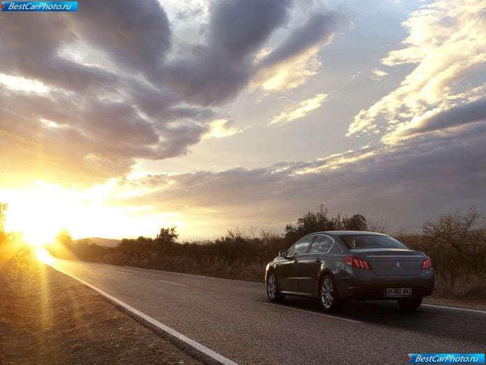 2011 Peugeot 508 - фотография 17 из 59